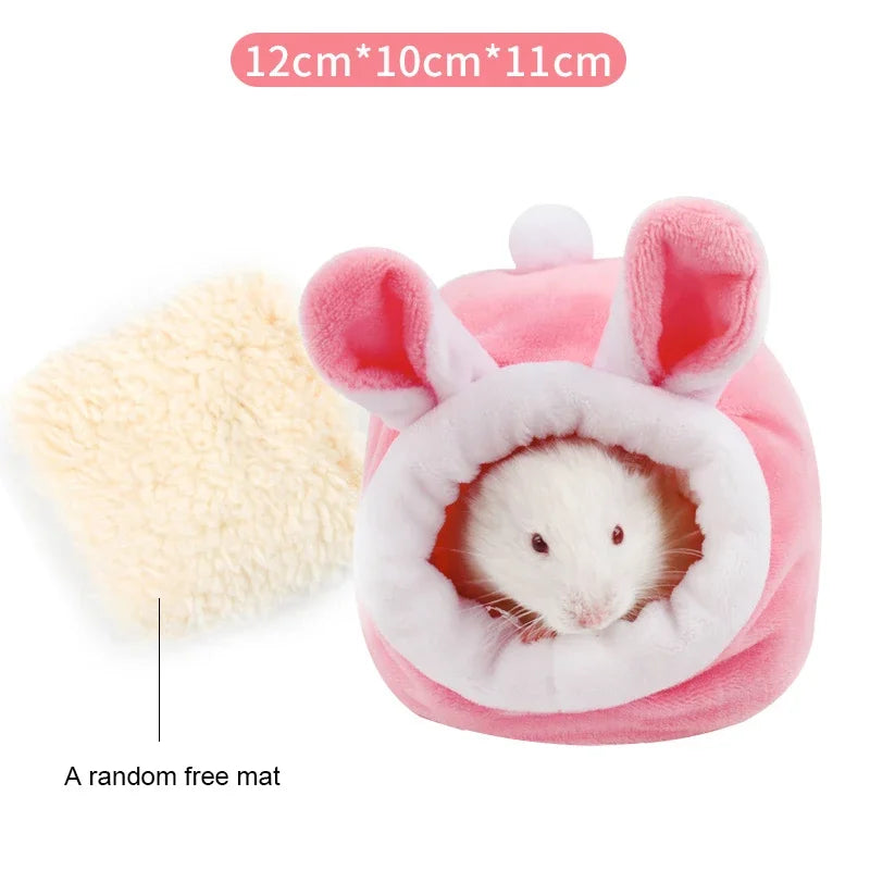 Rodent Winter Cottage Small Pet Sleeping Bed